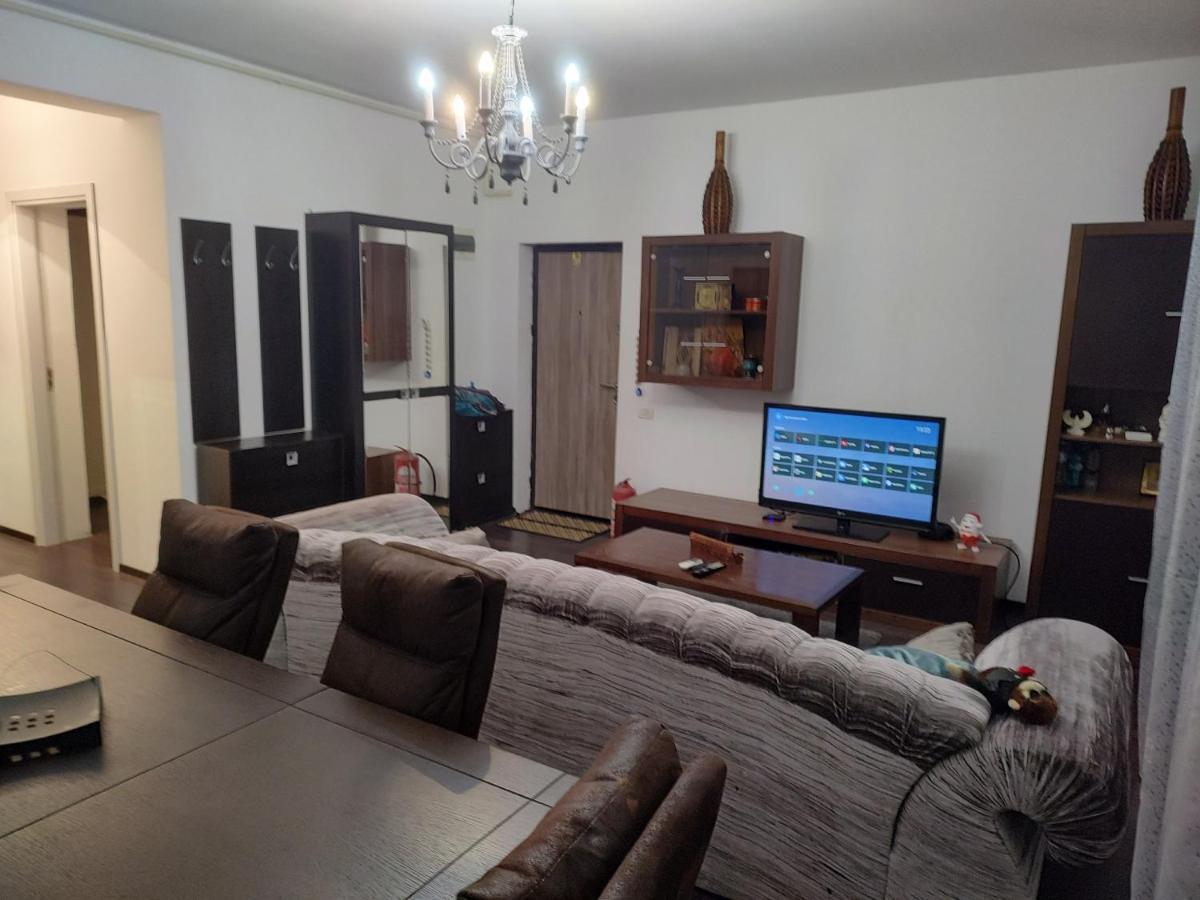 The Unique Apartment Roşu Exteriör bild