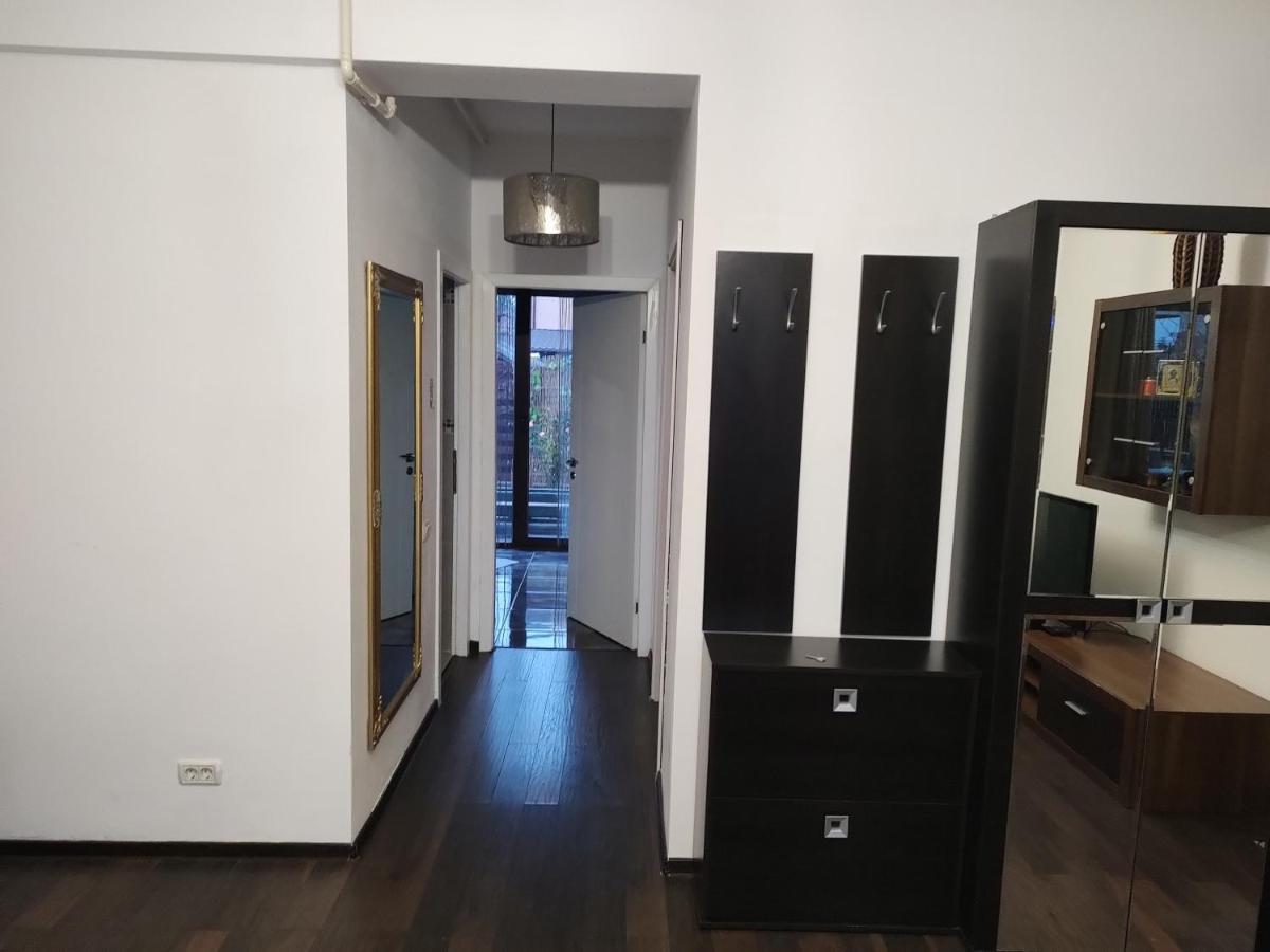 The Unique Apartment Roşu Exteriör bild